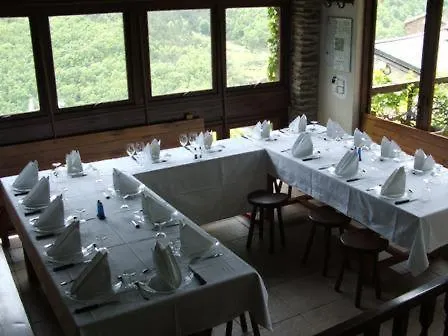 Paisible Au Coeur Des Montagnes A